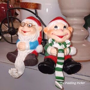 Little Shelf Sitters